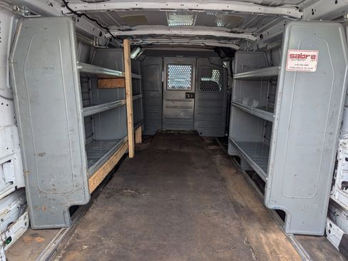 Used 2015 Ford Transit 350 148 Low Roof image 6