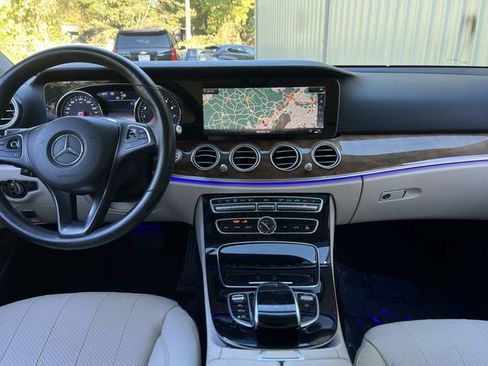Used 2018 Mercedes-Benz E 300 image 17