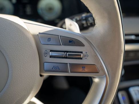 Used 2024 Hyundai Palisade Calligraphy image 25