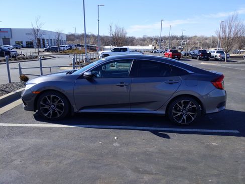 Used 2019 Honda Civic Sport image 7