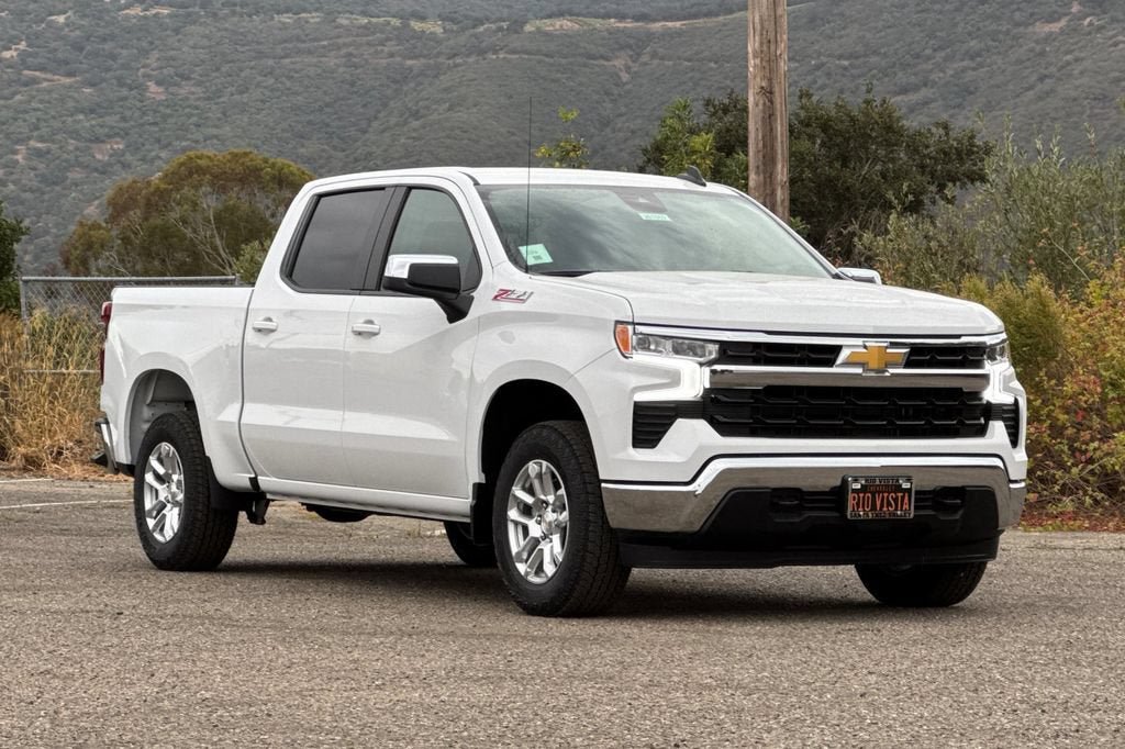New 2026 Chevrolet Silverado 1500 LT w/ Z71 Off-Road Package AWD/4WD image 2
