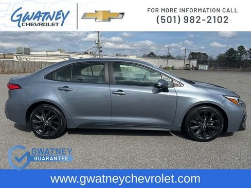 Used 2024 Toyota Corolla SE image 4