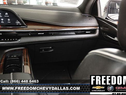 Certified 2023 Cadillac Escalade ESV Premium Luxury image 36