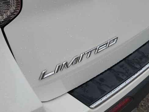 Used 2020 Ford Explorer Limited w/ Class III Trailer Tow Package image 16