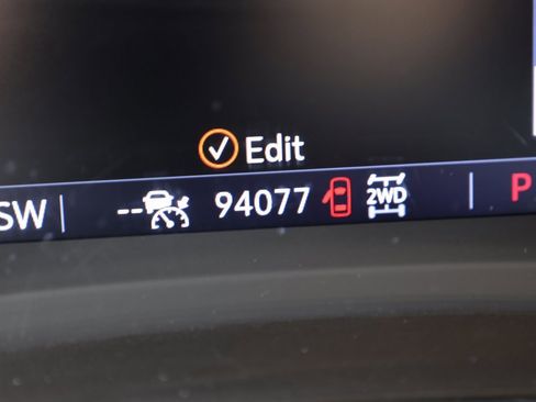 Used 2021 Chevrolet TrailBlazer RS w/ Sun and Liftgate Package image 14