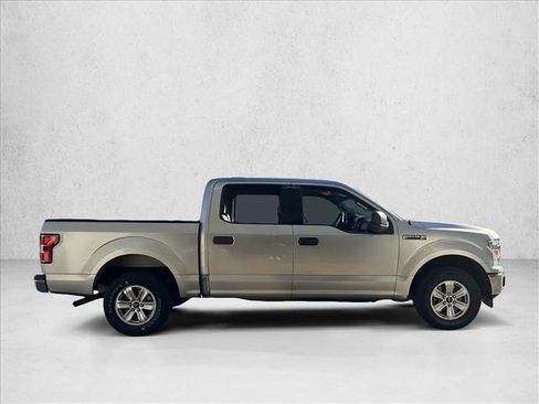 Used 2018 Ford F150 XLT image 4