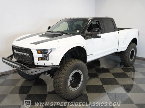 Used 2022 Ford F250 Lariat w/ Lariat Ultimate Package image 7