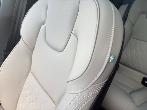 New 2026 Volvo XC60 T8 Plus w/ Protection Package Premier image 17