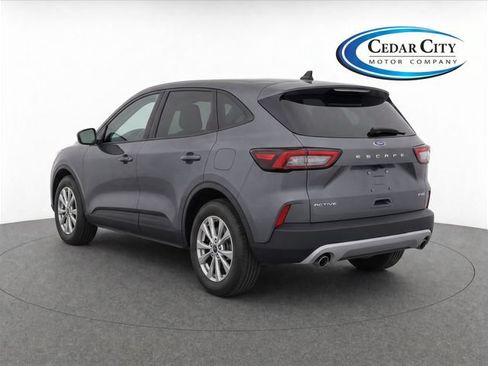 Certified 2025 Ford Escape Active w/ Cold Weather Package AWD/4WD image 2