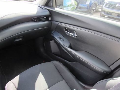 Certified 2024 Nissan Sentra SV FWD image 19