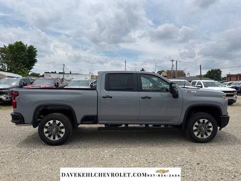 Used 2025 Chevrolet Silverado 2500 Custom w/ Custom Value Package AWD/4WD image 6