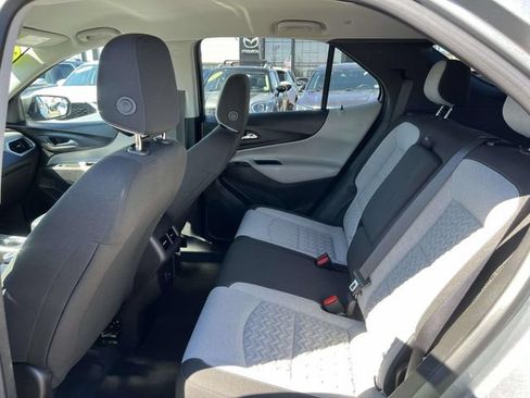 Used 2023 Chevrolet Equinox LS w/ LS Convenience Package FWD image 12