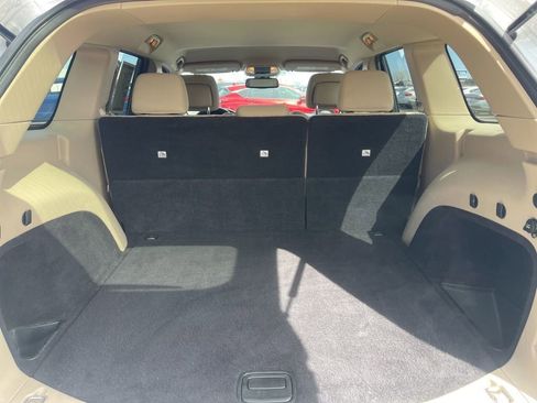 Used 2014 Jeep Grand Cherokee Laredo image 12