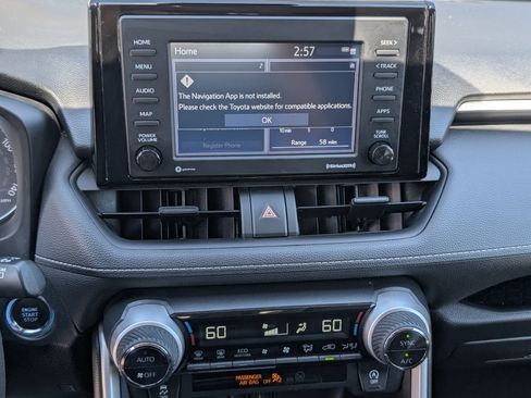 Used 2022 Toyota RAV4 XLE w/ Convenience Package FWD image 17
