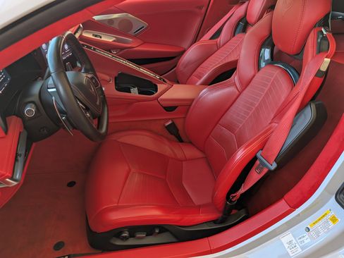 Used 2023 Chevrolet Corvette Stingray Premium Cpe w/ Z51 Performance Package RWD image 16