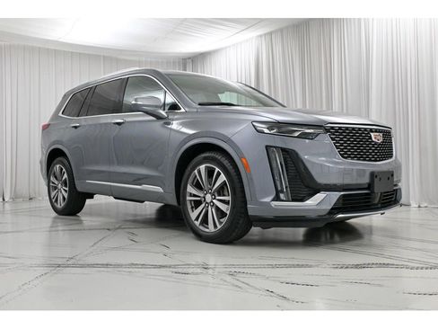 Used 2020 Cadillac XT6 Premium Luxury image 2