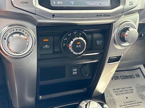 Used 2019 Toyota 4Runner SR5 AWD/4WD image 15
