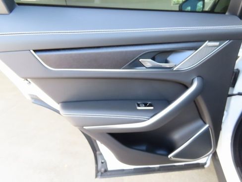 Used 2025 Jaguar F-PACE R-Dynamic S image 26