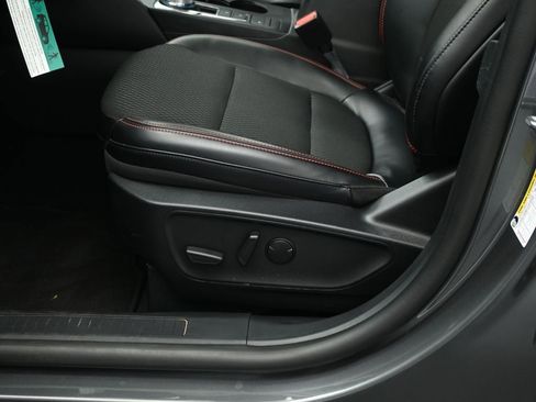 Used 2025 Ford Escape ST-Line w/ Equipment Group 301A image 10