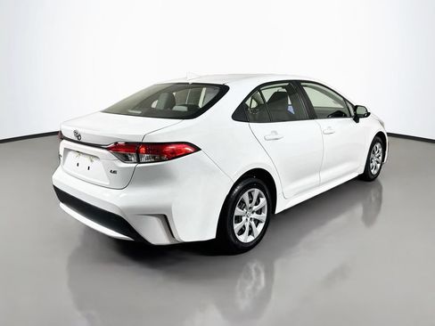 Used 2022 Toyota Corolla LE FWD image 8