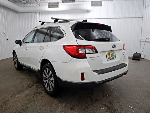 Used 2017 Subaru Outback 3.6R Touring image 27