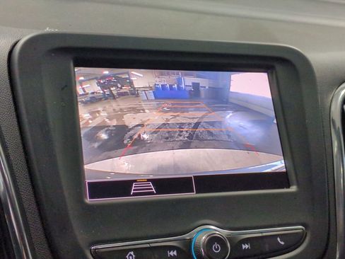 Used 2023 Chevrolet Equinox LT image 29