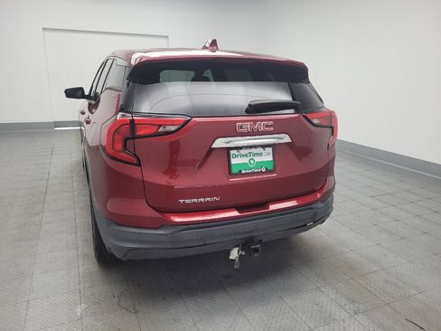 Used 2020 GMC Terrain SLE FWD image 6