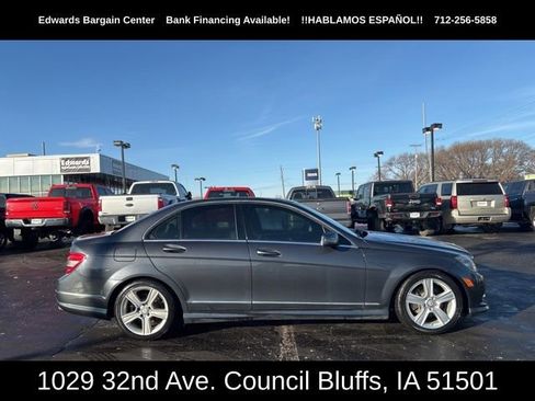 Used 2011 Mercedes-Benz C 300 4MATIC Sedan image 1