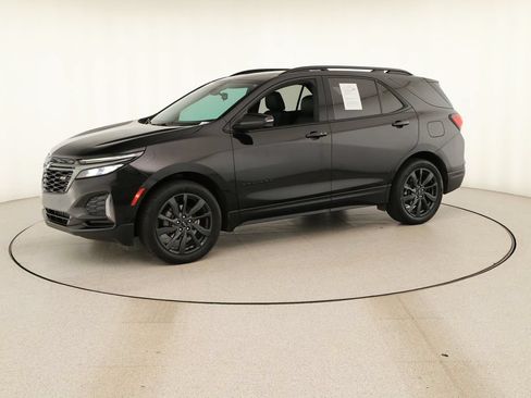 Used 2023 Chevrolet Equinox RS w/ RS Leather Package FWD image 12
