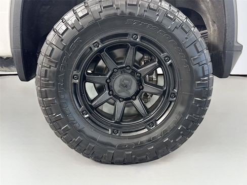 Used 2023 Chevrolet Silverado 2500 High Country AWD/4WD image 35