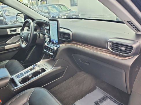 Certified 2023 Ford Explorer Limited w/ Limited Technology Package RWD image 34