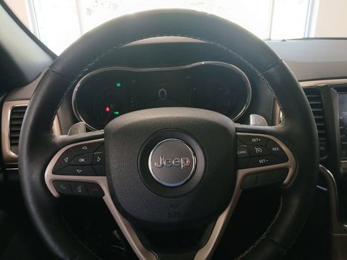 Used 2017 Jeep Grand Cherokee Limited AWD/4WD image 22