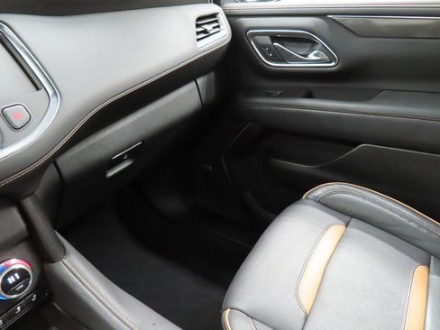 Used 2024 GMC Yukon AT4 image 26