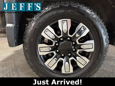 Used 2024 GMC Sierra 2500 Denali w/ Denali Reserve Package image 29