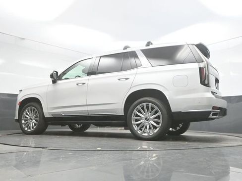 Used 2021 Cadillac Escalade Premium Luxury image 36