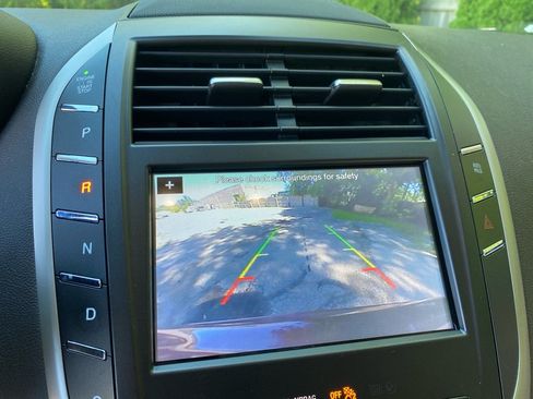 Used 2018 Lincoln MKC Reserve w/ Lincoln MKC Climate Package AWD/4WD image 16