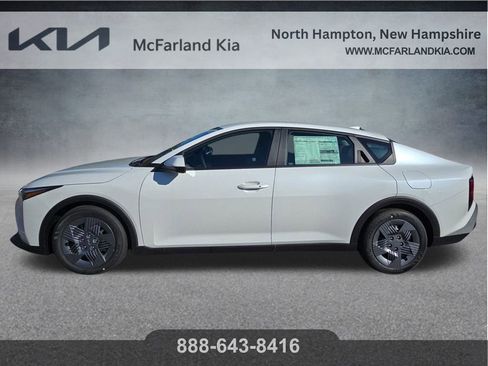 New 2025 Kia K4 LX image 3