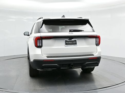 New 2025 Ford Explorer ST-Line w/ Premium Package image 32