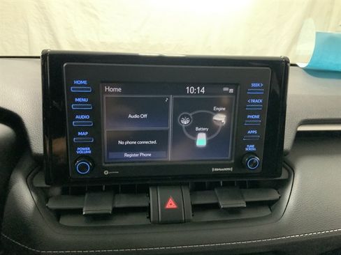 Used 2021 Toyota RAV4 LE AWD/4WD image 17