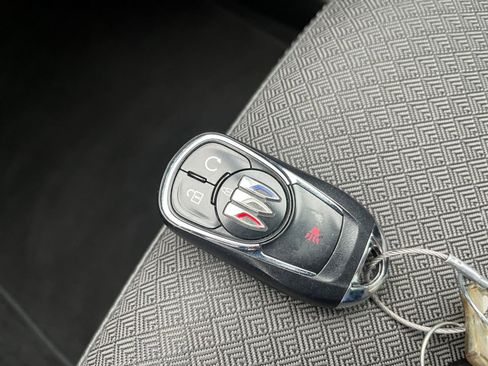 Used 2025 Buick Encore GX Preferred image 23