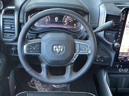 New 2026 RAM 2500 Laramie AWD/4WD image 13