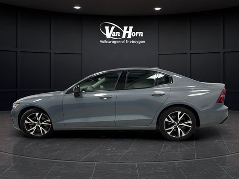Used 2024 Volvo S60 B5 Plus AWD/4WD image 4