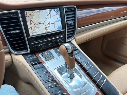 Used 2011 Porsche Panamera S RWD image 21