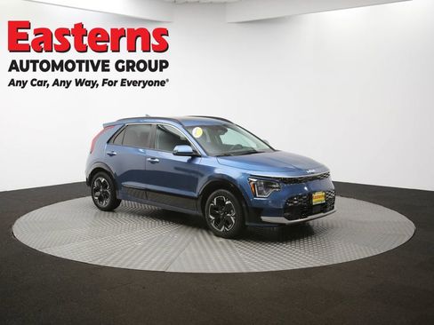 Used 2023 Kia Niro Wave w/ Wave Preserve Package image 48