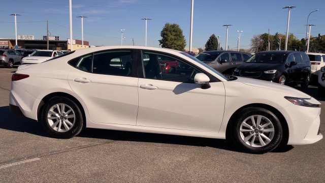 Used 2025 Toyota Camry LE FWD image 2