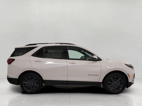 Certified 2024 Chevrolet Equinox RS w/ RS Leather Package AWD/4WD image 11