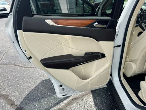 Used 2015 Lincoln MKC AWD w/ Equipment Group 102A Reserve image 11