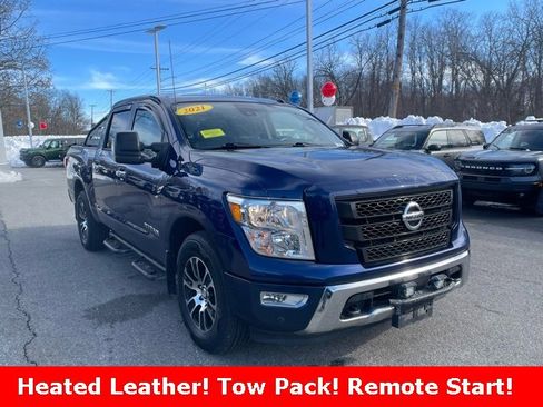 Used 2021 Nissan Titan SV w/ SV Convenience Package image 1