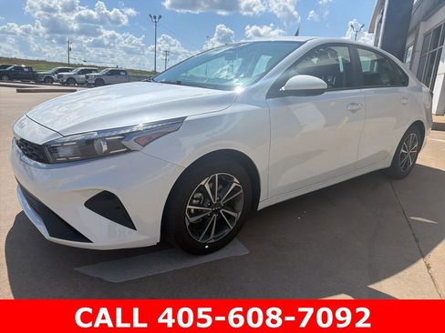 Used 2024 Kia Forte LXS FWD image 6
