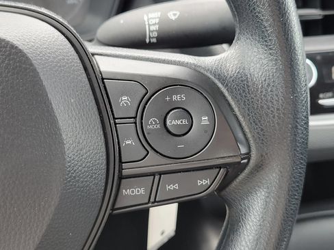 Used 2024 Toyota Corolla LE FWD image 27